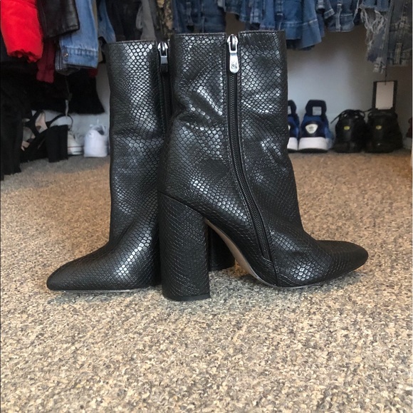 wide width block heel booties